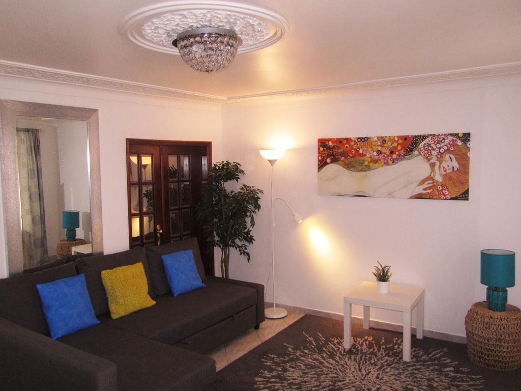 Apartamento From *